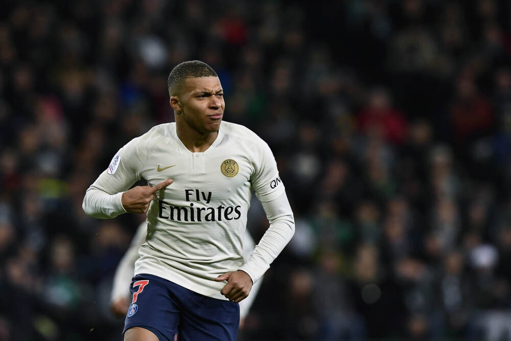 位列世界前十周数跻身无贯男榜首，兹维坐实最佳男配角？